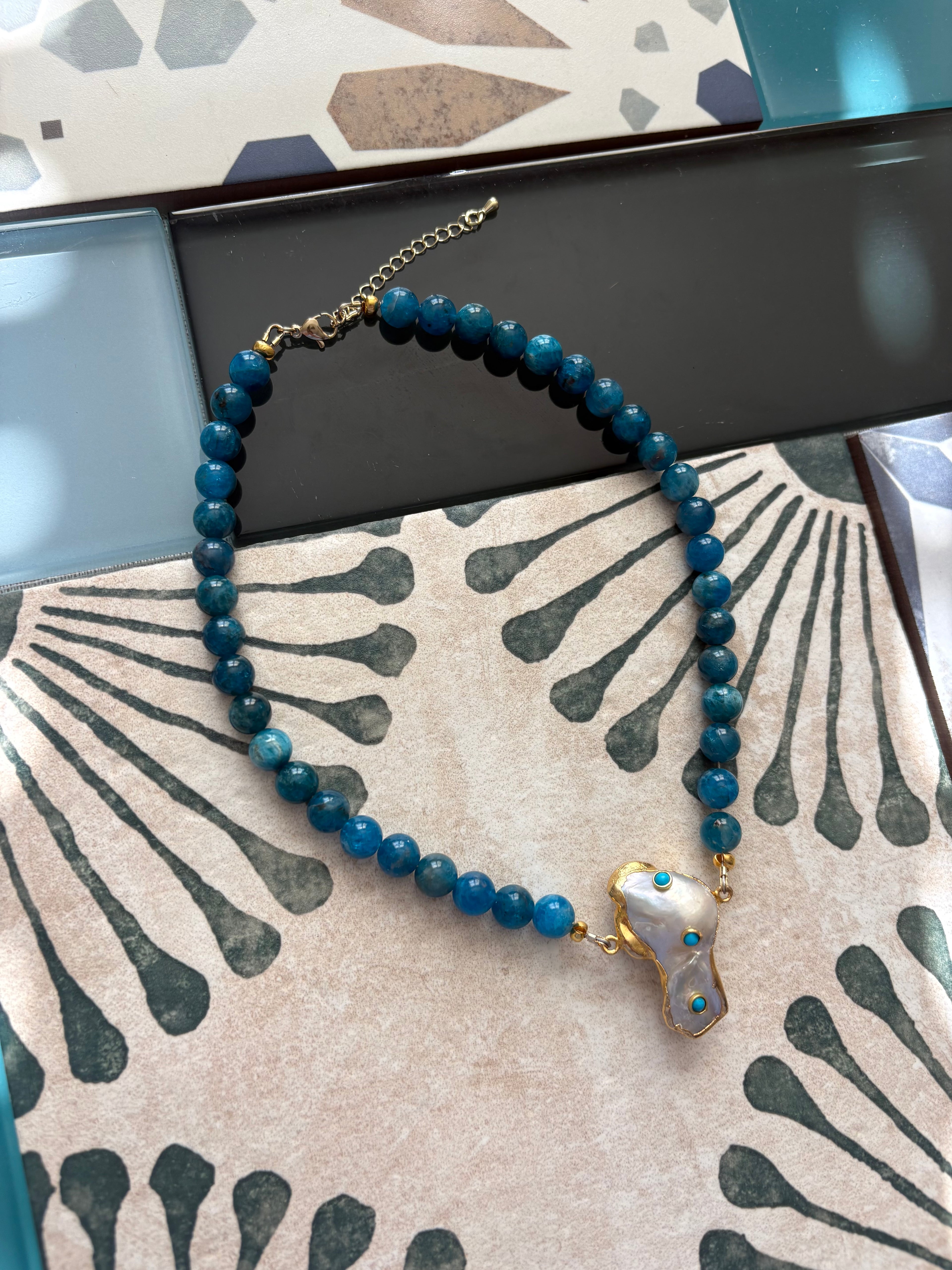 neptunes crown choker
