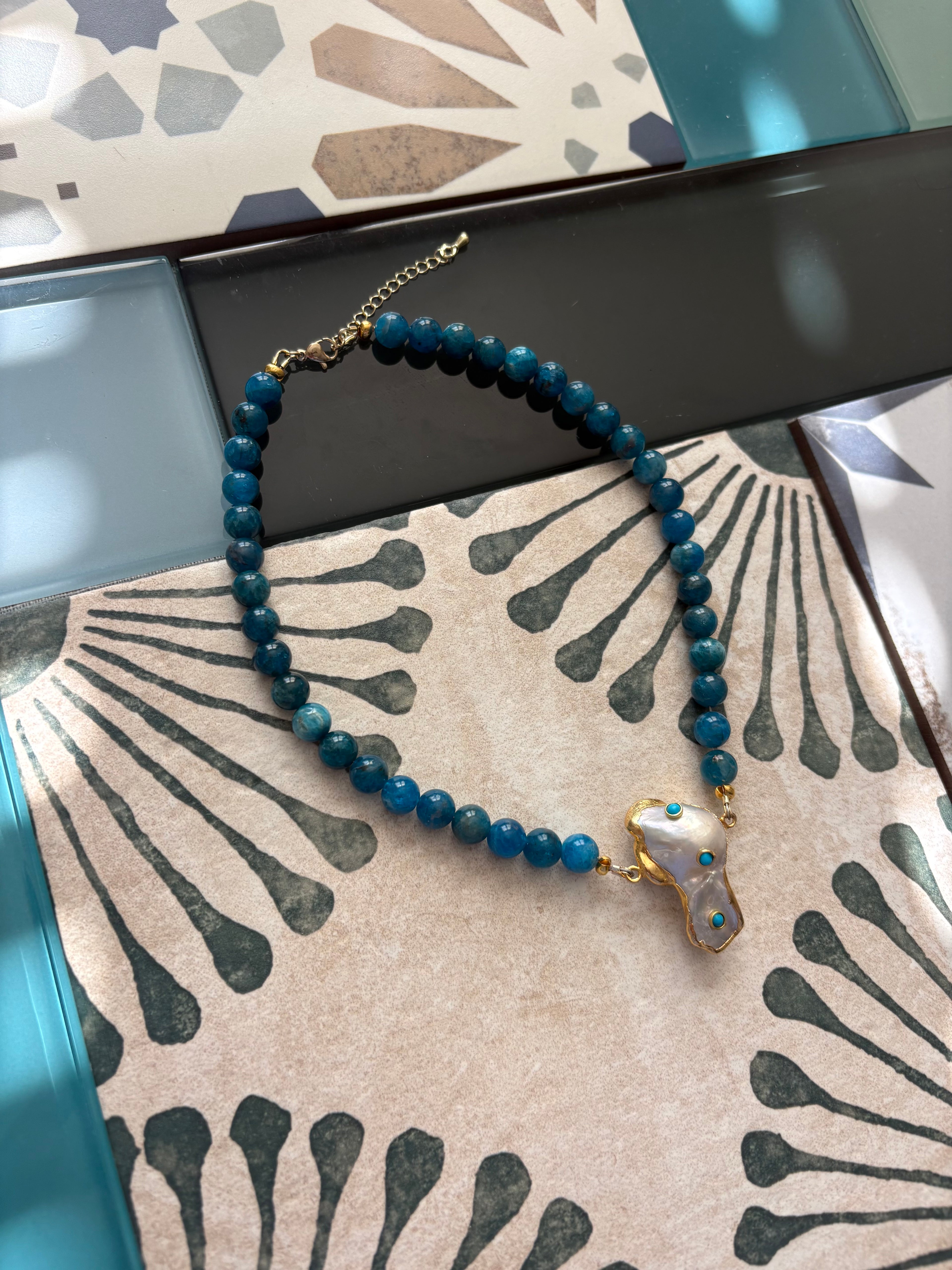 neptunes crown choker