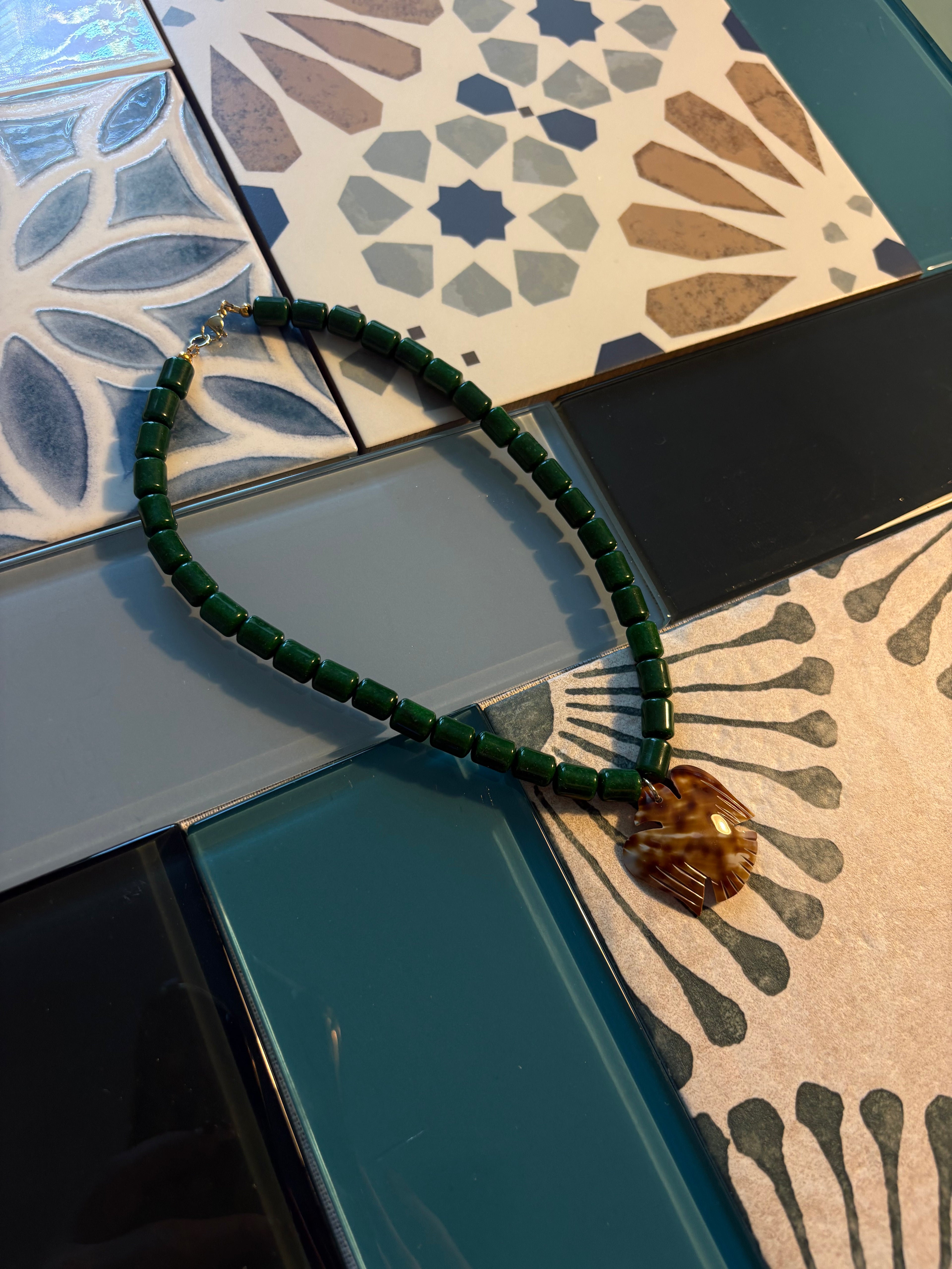 kelp forest necklace