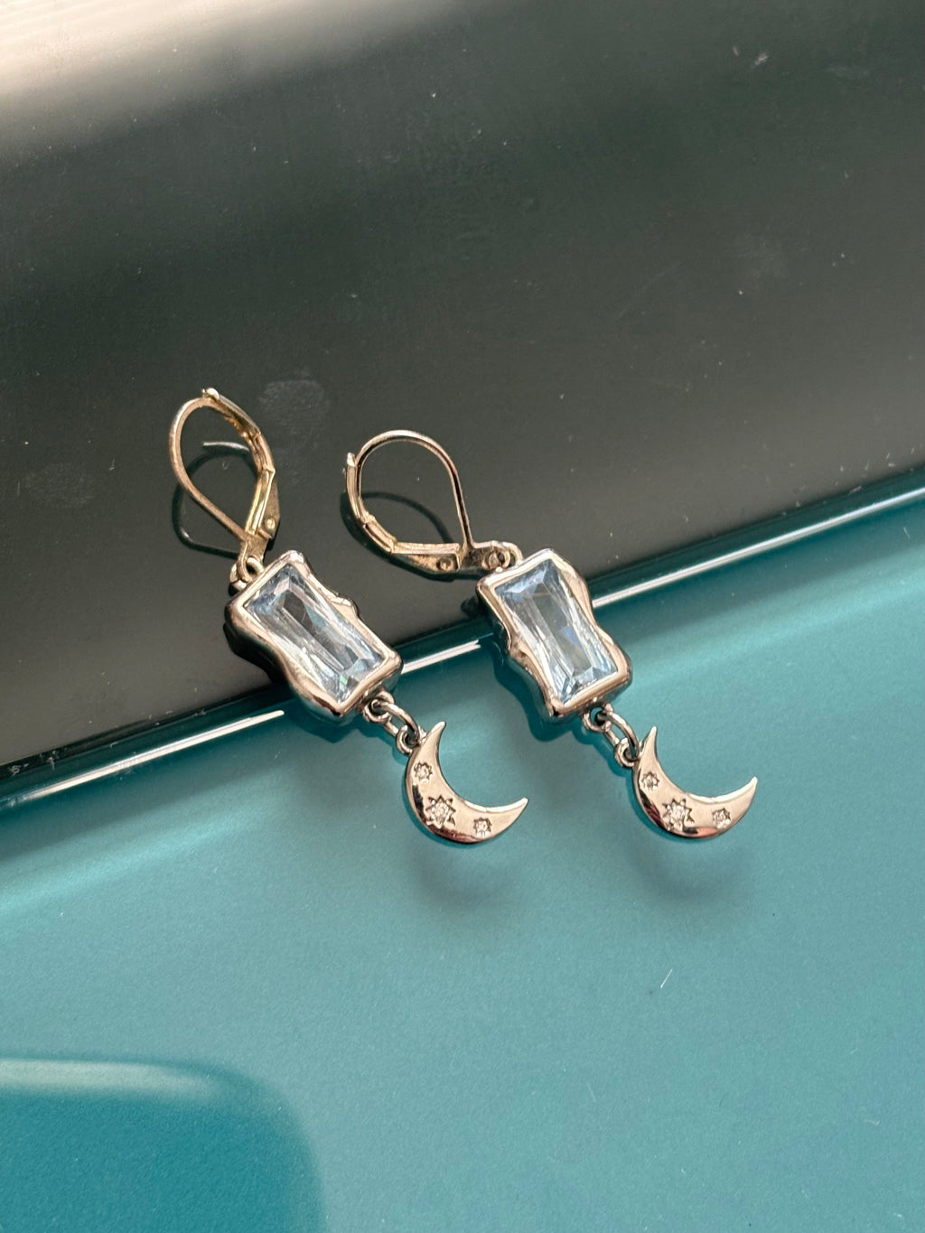 luna gin earrings