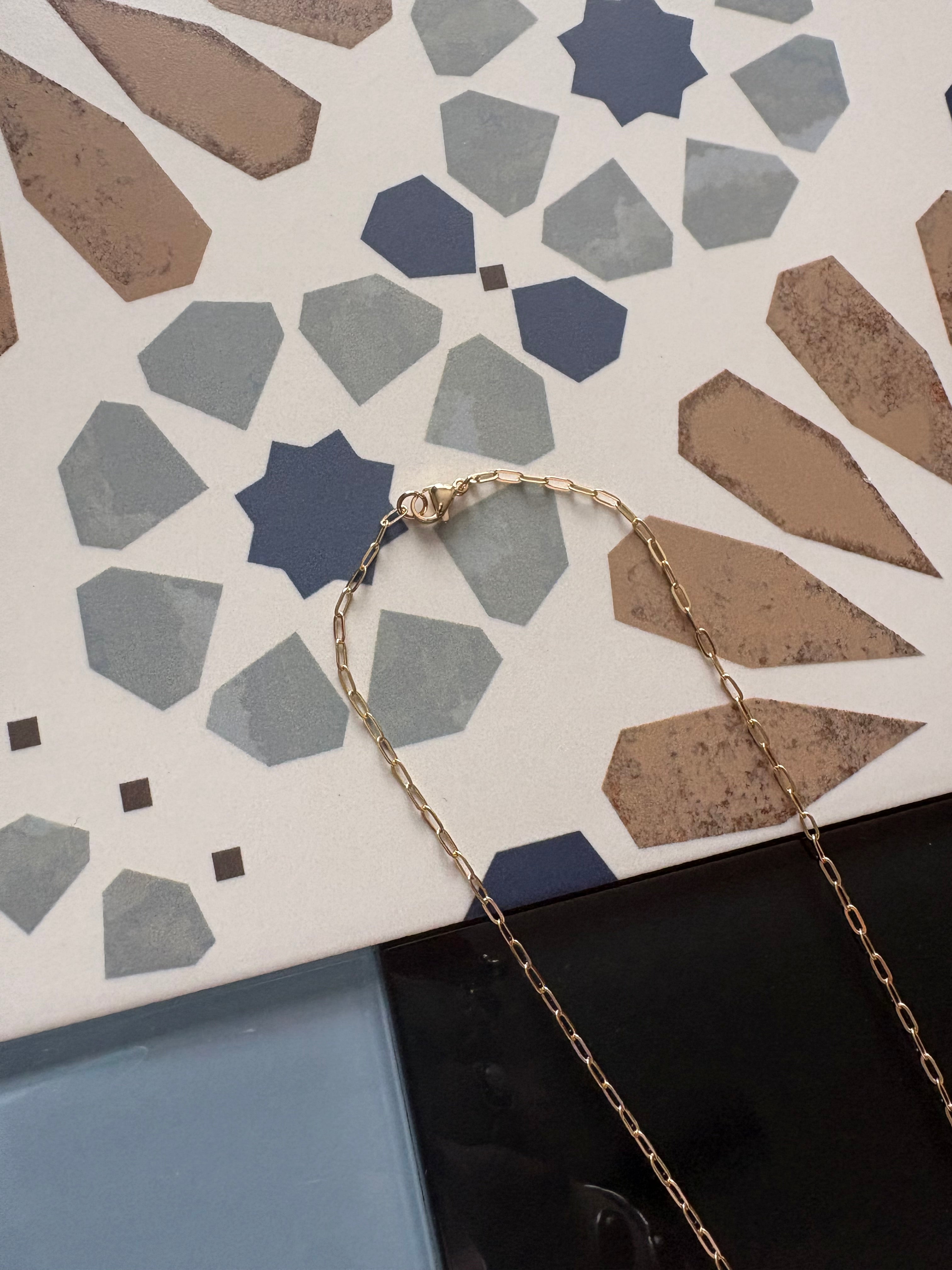 la perla necklace
