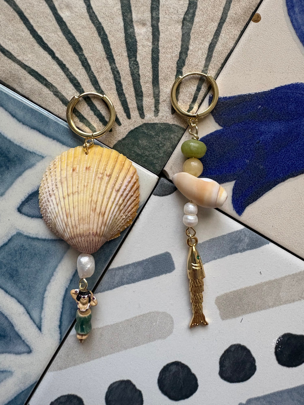 happy hula earrings