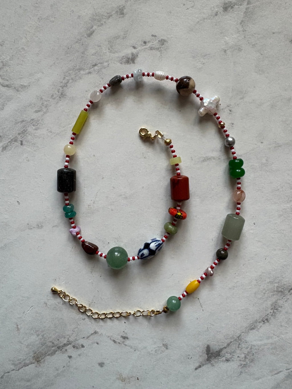 rocky shores necklace