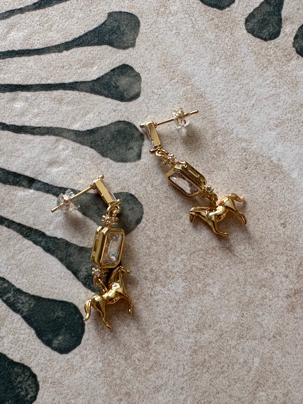 carousel cavallo earrings