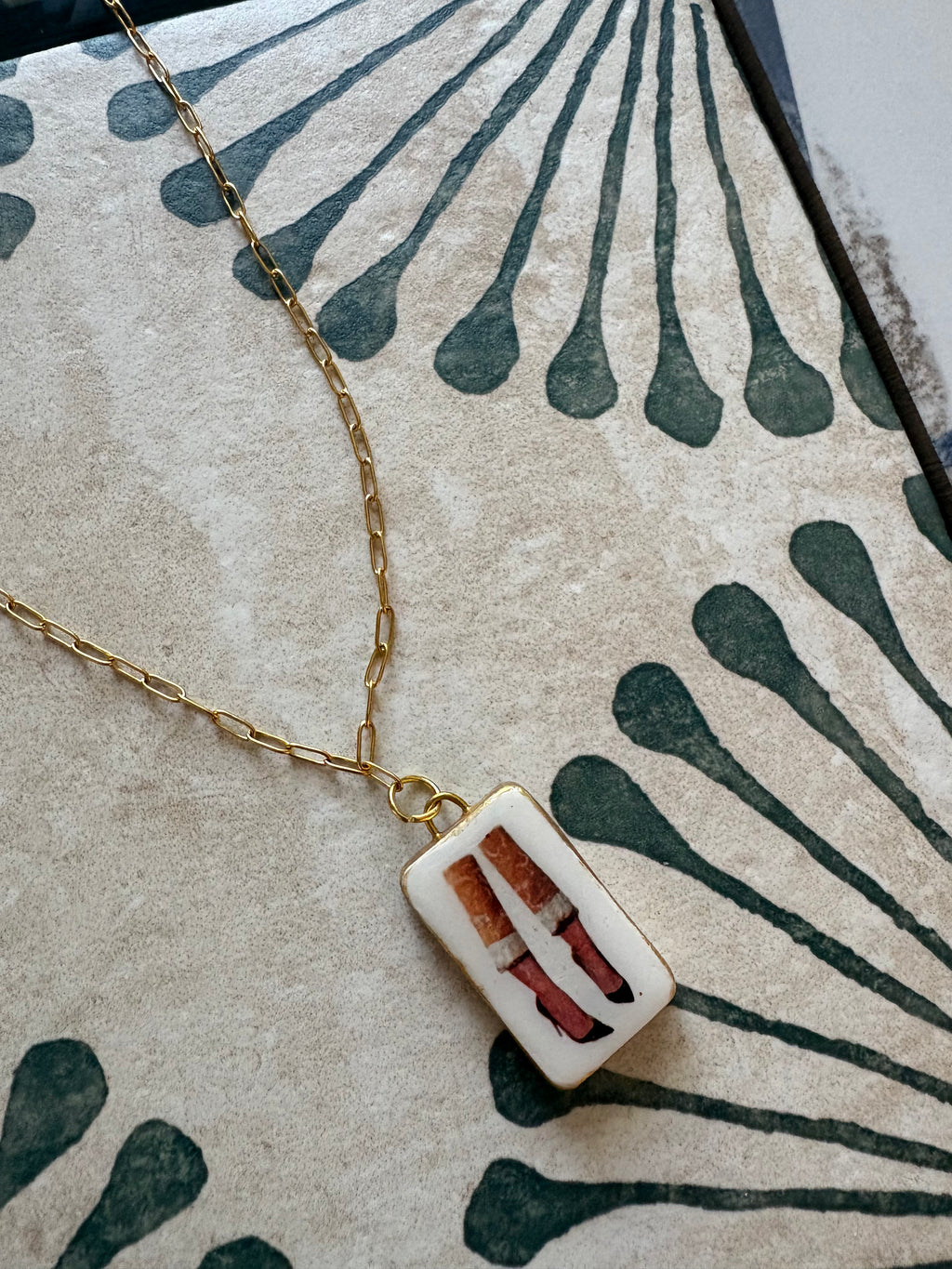 sea legs necklace